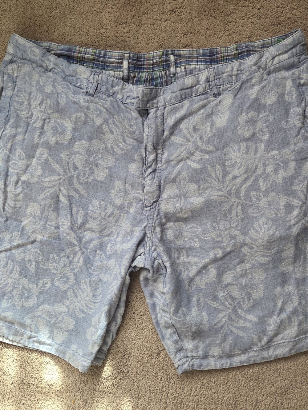 Tommy Bahama Men's Light Blue Floral  Reversible Linen Shorts
